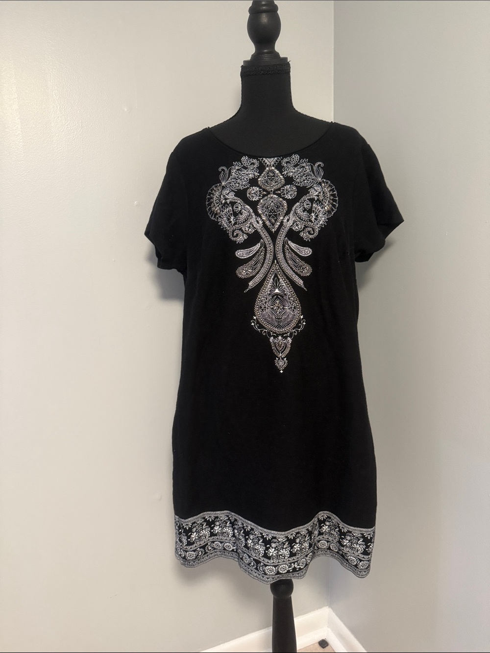 VENUS Black and Gray Midi Dress